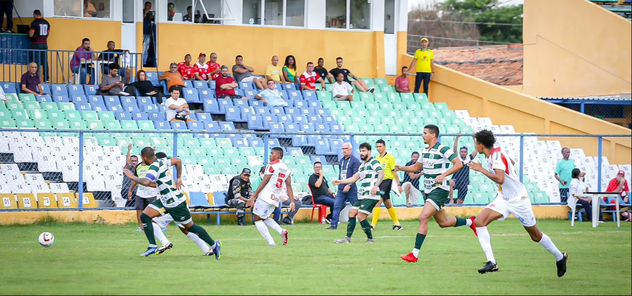 Jogo não teve muitas chances