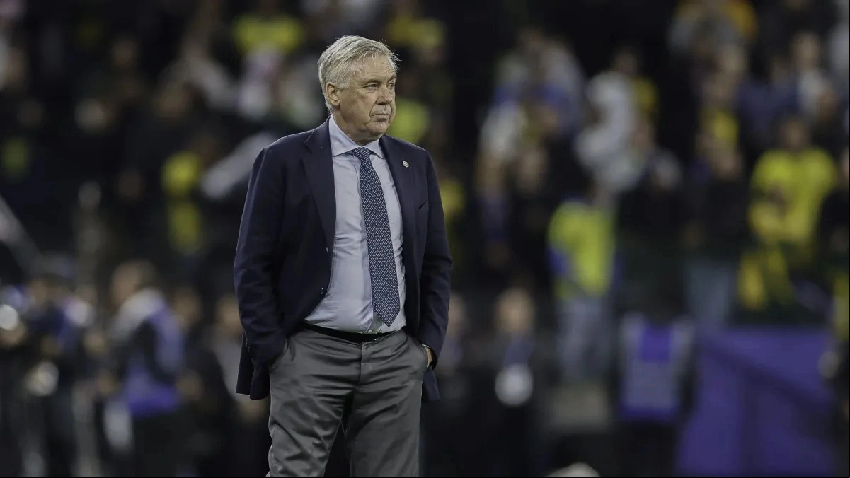 Ancelotti durante vitória do Brasil sobre o Paraguai