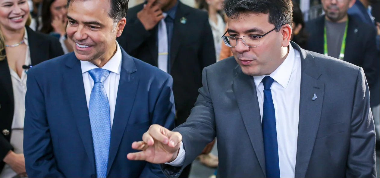 Presidente da Aneel ao lado do governador do Piauí