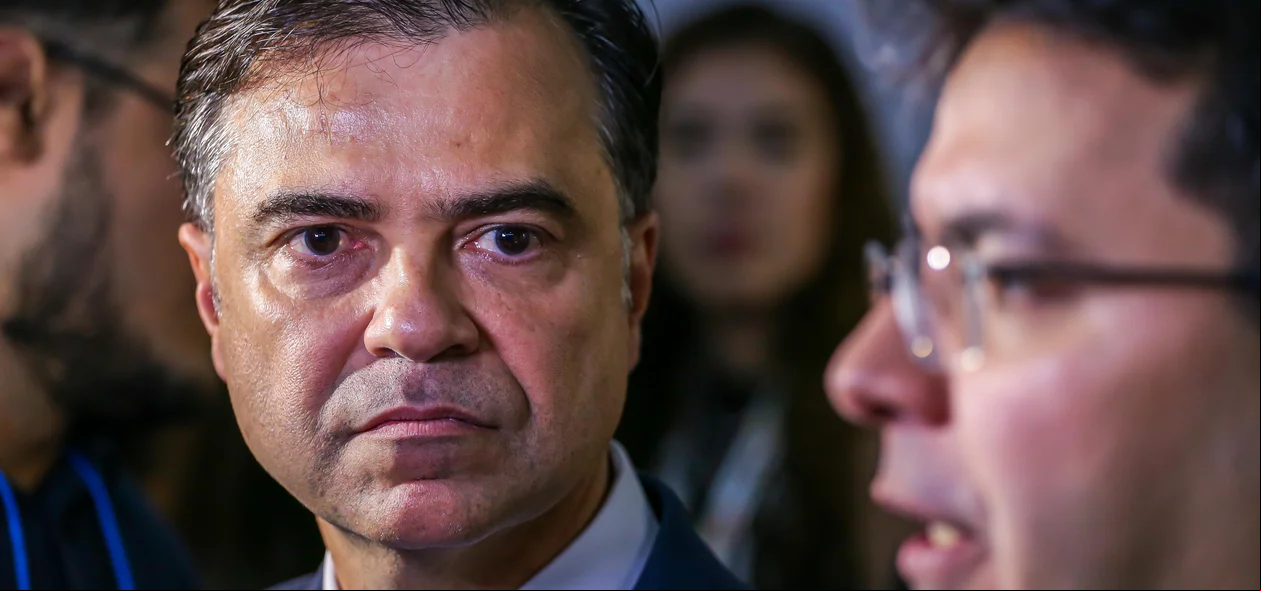 Sandoval de Araújo, diretor-geral da Aneel