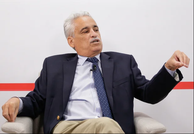 Robert Rios 